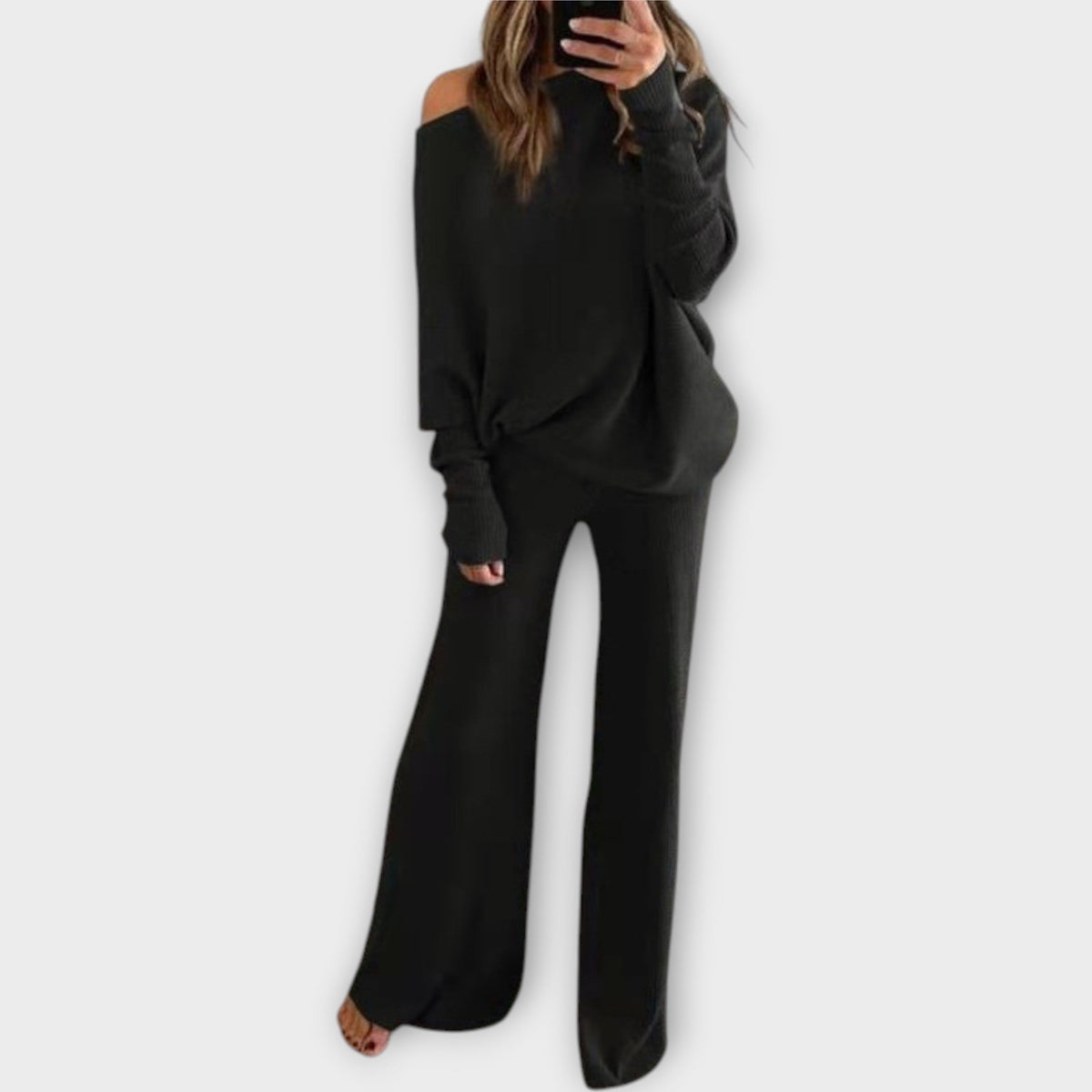 Conjunto de punto con pantalones anchos y suéter holgado